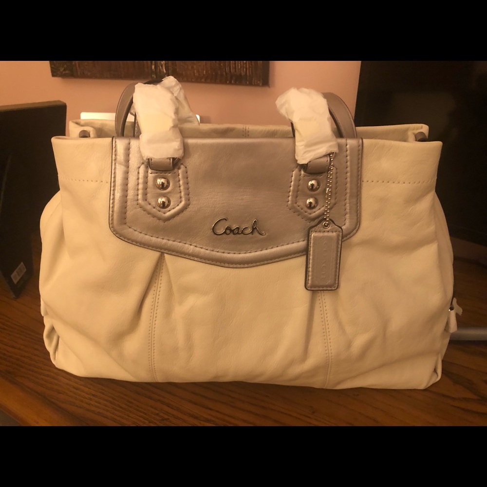 Coach Ivory / Silver Leather Purse
